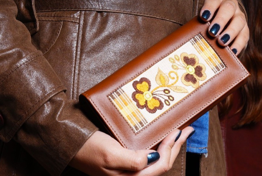 La Piel Leather Shop 