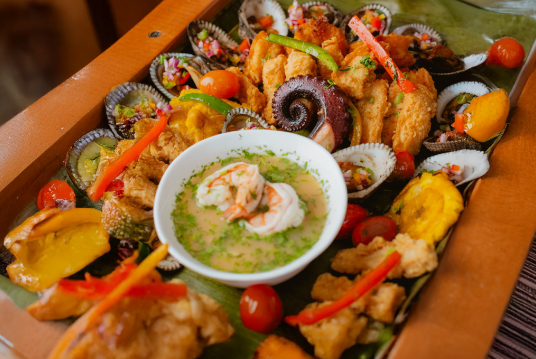 La Embajada Manabita  